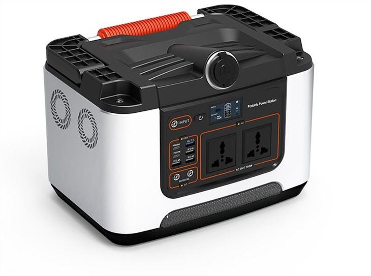 Portable Power Station ak AC Outlet